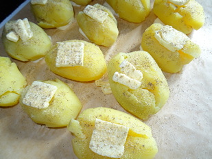 Pyszne maślano czosnkowe ziemniaczki z grilla